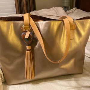 Consuela big breezy tote champagne color